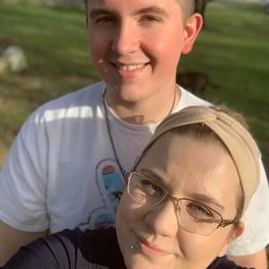 Meet your Posher, Aaron